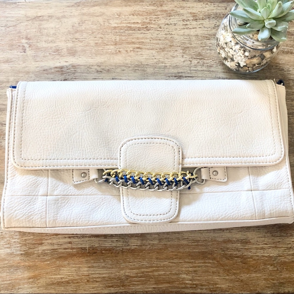 Jessica Simpson Fearless Cream Clutch With Chain Details and Strap
